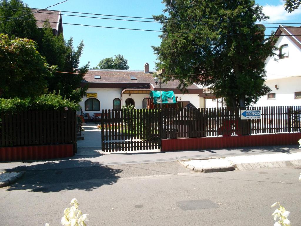 בודפשט Hotel Palota מראה חיצוני תמונה
